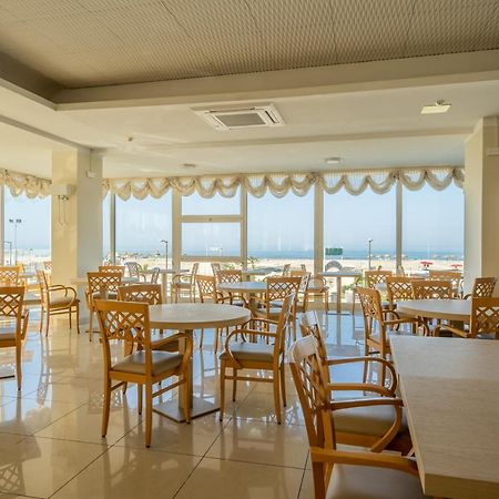 Hotel Astor ريميني المظهر الخارجي الصورة