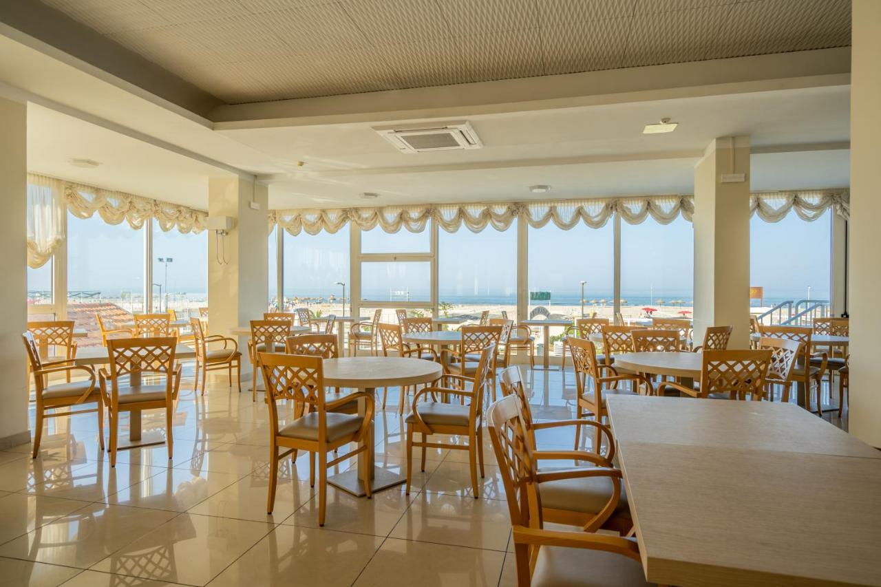 Hotel Astor ريميني المظهر الخارجي الصورة