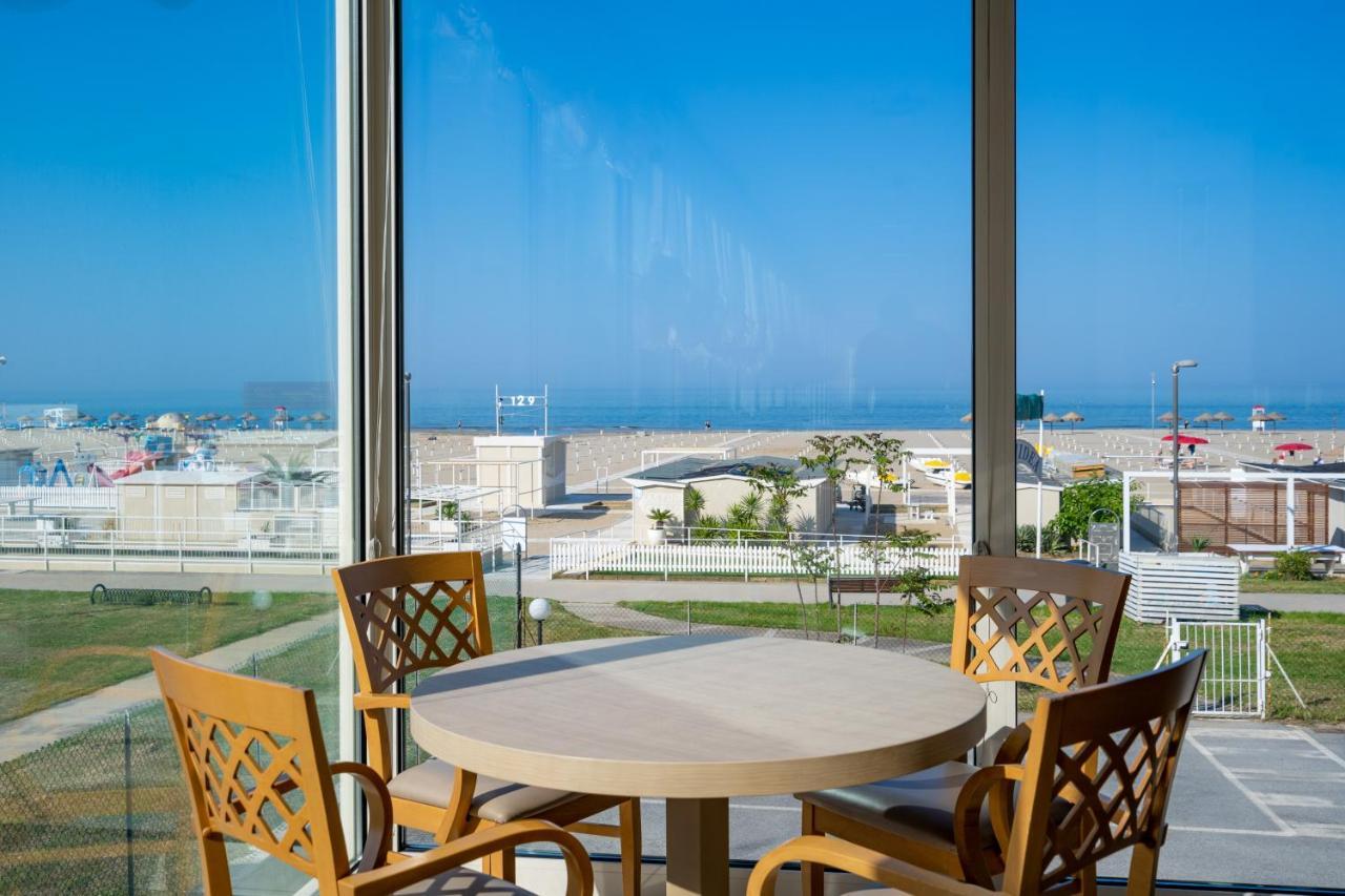 Hotel Astor ريميني المظهر الخارجي الصورة