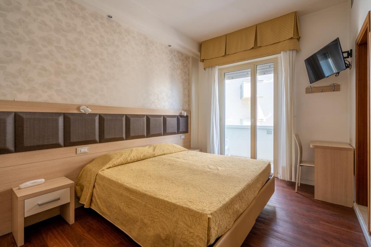 Hotel Astor ريميني المظهر الخارجي الصورة